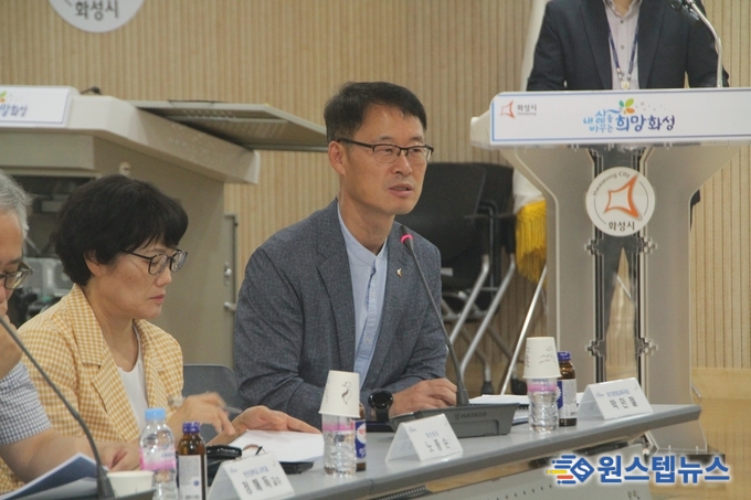 화성시는 '만년제 담수면 정비 타당성 및 주변 활용계획 수립' 용역 최종보고회를 개최했다.