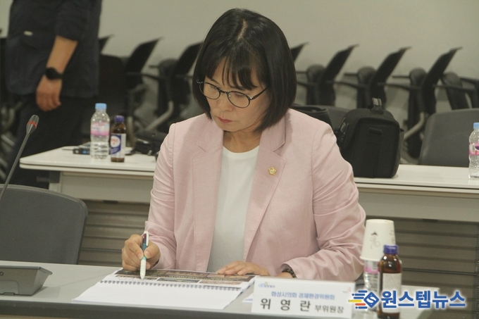 화성시는 '만년제 담수면 정비 타당성 및 주변 활용계획 수립' 용역 최종보고회를 개최했다.