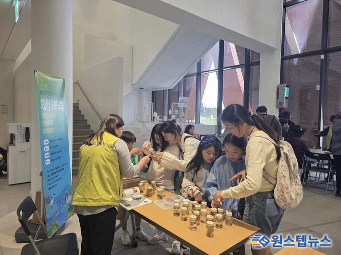“화성갯벌, 시민의 힘으로 람사르습지로!” 2025 세계 철새의 날 기념행사 성료… ‘1만 명 시민 서명운동’ 본격 출범
