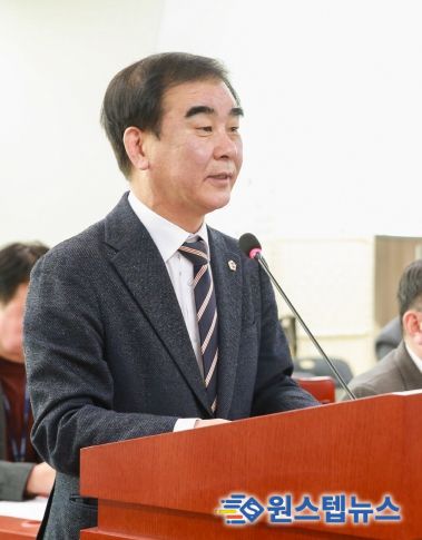 경기도의회 농정해양위원회 소속 염종현 의원(더불어민주당, 부천1)