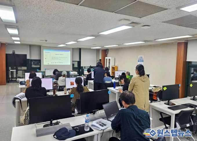 수정도서관은 5월부터 12월까지 디지털배움터를 운영한다고 8일 밝혔다.