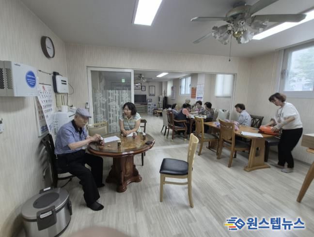 구리시 인창동, 폭염 대비 경로당 선풍기 전달 및 무더위쉼터 점검