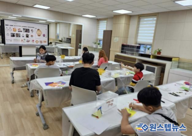 가평 조종 청소년들, 폐의약품 수거함 제작