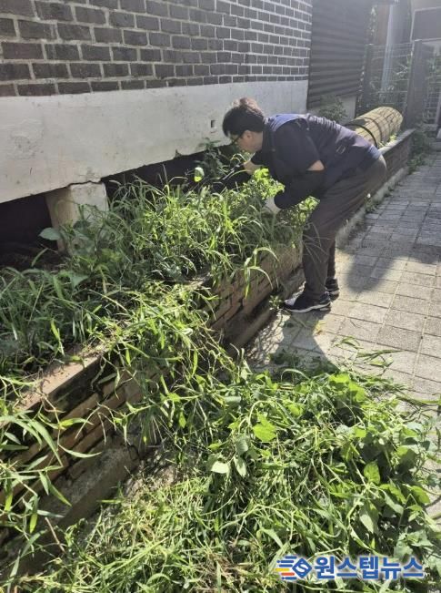 수원시 팔달구 행궁동 경기행복마을관리소, 손바닥정원 등 화단 정비 실시