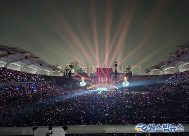 고양종합운동장에서 열린 콜드플레이 내한공연(사진 제공=라이브네이션코리아)