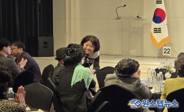 김진경 강남구의원, 경로의 달 맞아 어르신들과 소통의 시간 가져