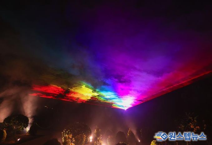 위로는 무지개, 아래로는 안개가 어우러진 무지개·밤이슬 구간 전경