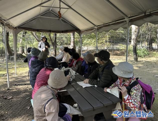 과천시 치매안심센터, 어르신 대상 '산림치유 프로그램' 운영