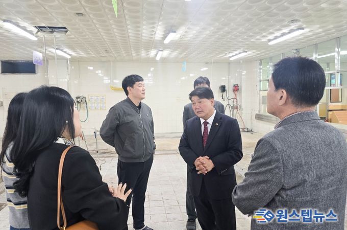 이성룡 울산광역시의회 의장, 중구 유곡중학교 현장 방문