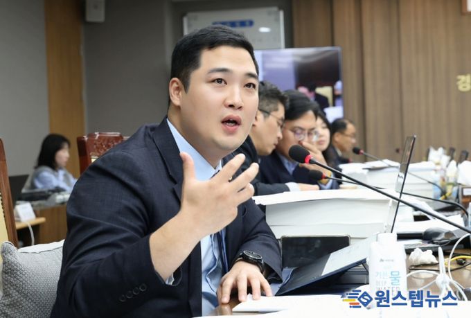 경기도의회 경제노동위원회 최민 의원(더불어민주당, 광명2)