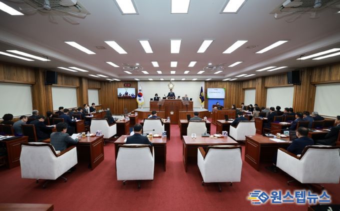 제305회 정례회 1차 본회의