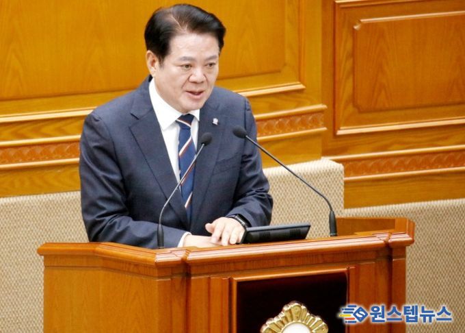 제307회 안양시의회 제2차 정례회에서 최대호 안양시장이 시정연설을 하고 있다