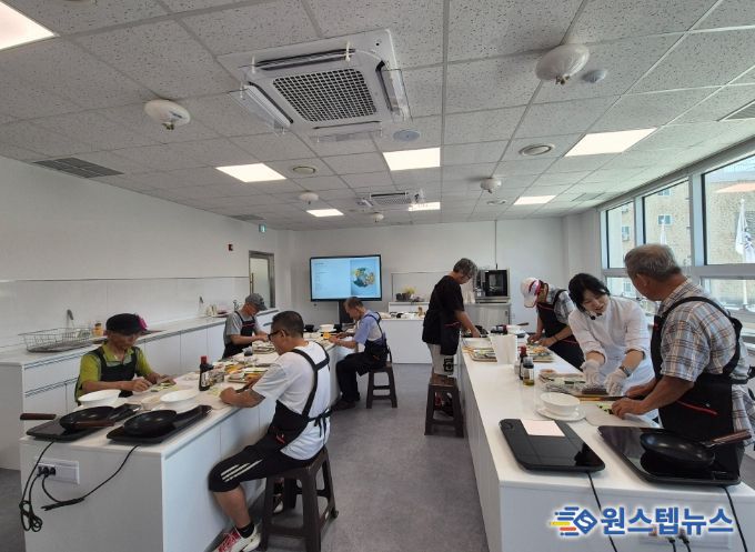 이천시 남부건강생활지원센터, 3기 요리교실 ‘앙코르 요리하는 상남자’ 성료