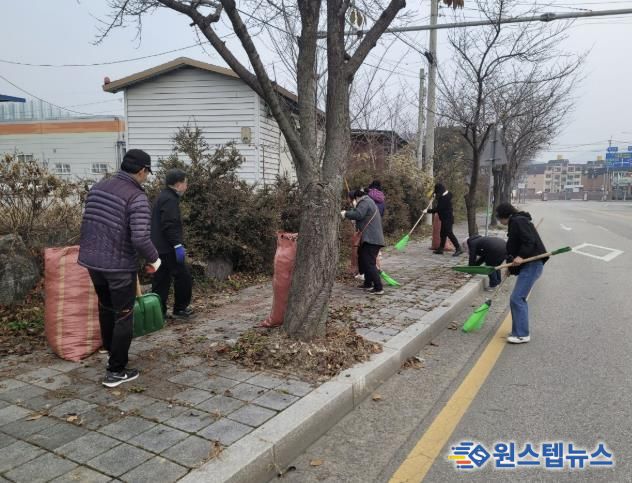 동두천시 상패동 주민자치위원회·통장협의회, 환경정화 활동 실시
