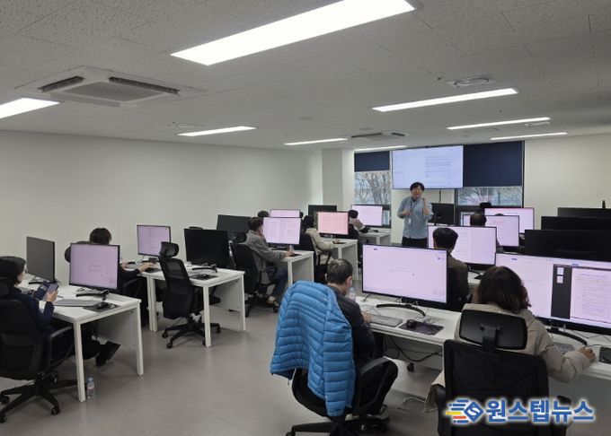 주민참여위원 대상‘생성형 인공지능(AI)를 올바르게 활용하기’교육