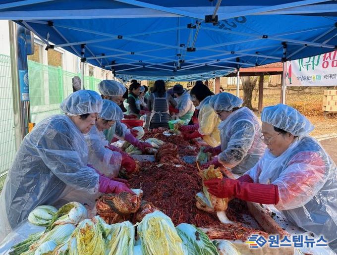 사랑 한 포기 정성 한가득, 안성시 안성3동 새마을회 김장 나눔 펼쳐..