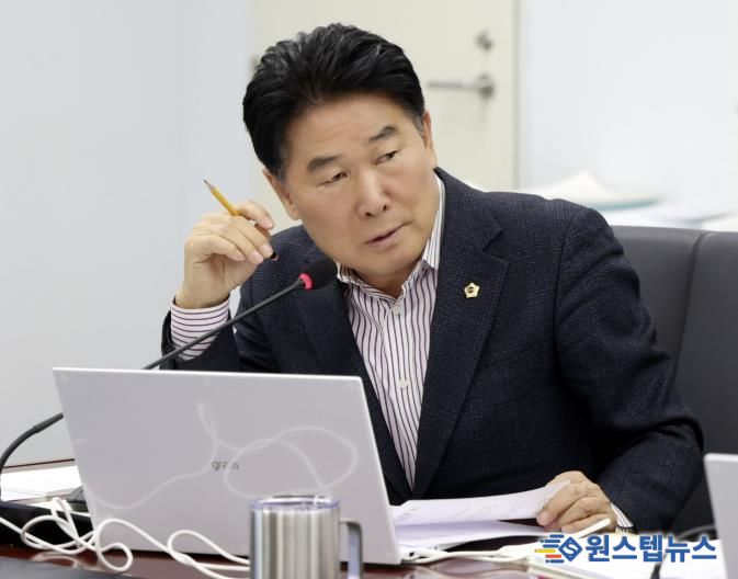 성남시의회 강상태 의원, 도로 외 녹지 설치 현수막 게시대 도로점용료 부과, 성남시 부당징수 논란