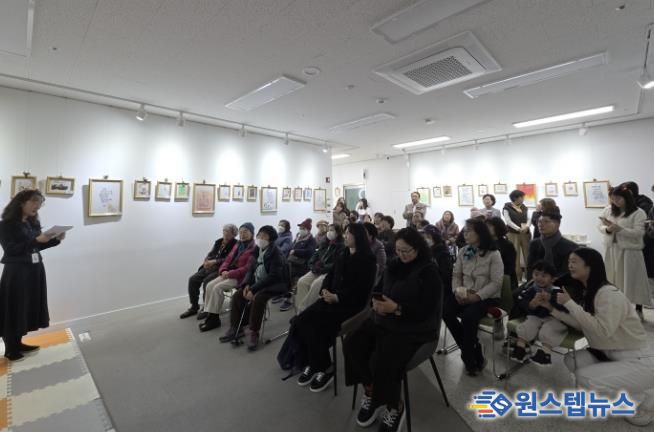 시흥시장곡종합사회복지관, 연말 맞이 복도갤러리 운영