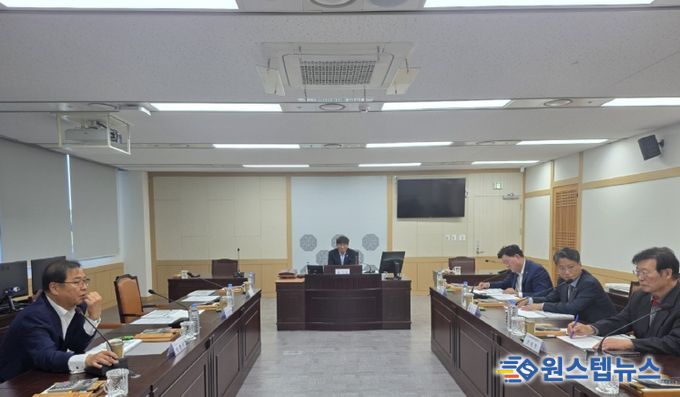 시장형 노인일자리 모델 구축 위한 연구용역 최종보고