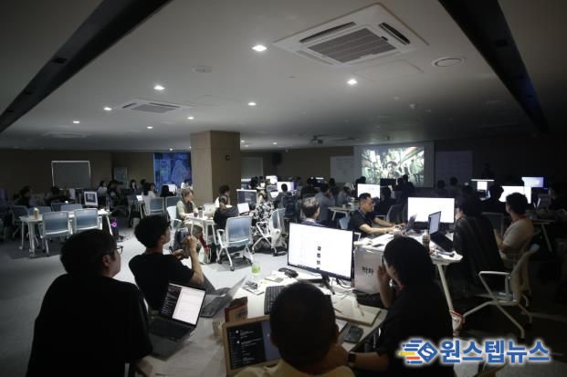 ‘AI영상교육센터부천’에서 AI 활용 영상 제작 강의가 이뤄지고 있다.