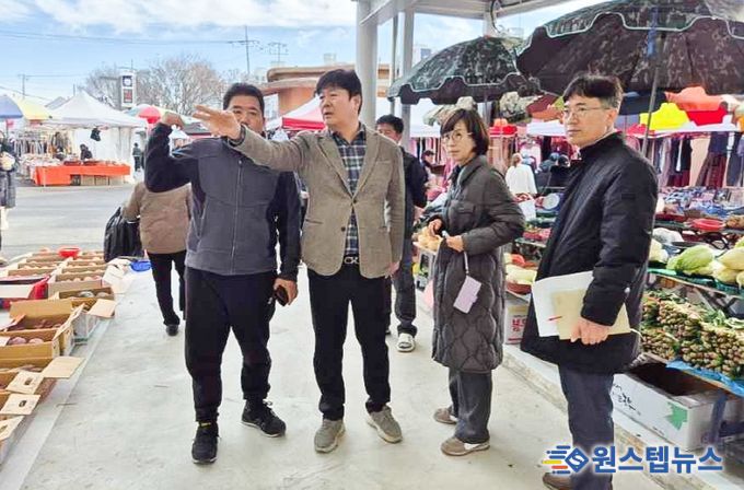 공진혁 의회운영위원장, 남창 옹기종기 시장 전통시장 현대화사업 현장 방문