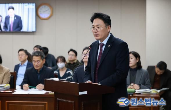 진호건 전남도의원이 농수산위원회 회의(지난 11월 18일)에서 제안설명을 하고 있다.