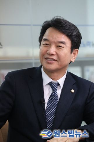 더불어민주당 문진석 의원(원내수석, 충남 천안시갑)