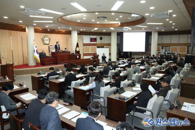 고양특례시의회, 제300회 임시회 개회