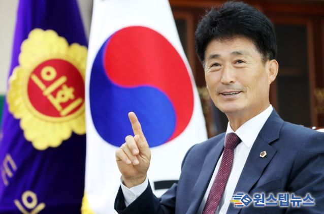 이양섭 제12대 의회 후반기 의장