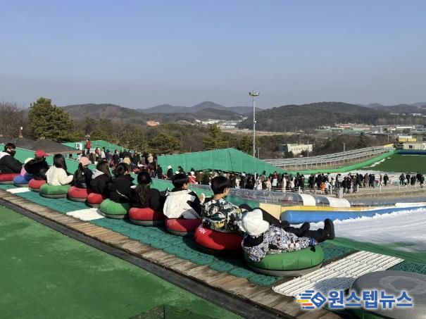 김포늘바라봄공유학교 겨울방학 ‘눈꽃썰매’ 가족체험 프로그램 운영 모습