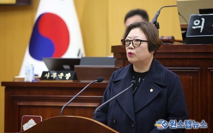 서산시의회 가선숙 의원이 3월 10일(화) 열린 제312회 서산시의회 임시회 제1차 본회의에서 ‘재생에너지법 개정에 따른 태양광 이격거리 제도 선제적 정비 대응 촉구’를 주제로 5분 자유발언을 진행했다.