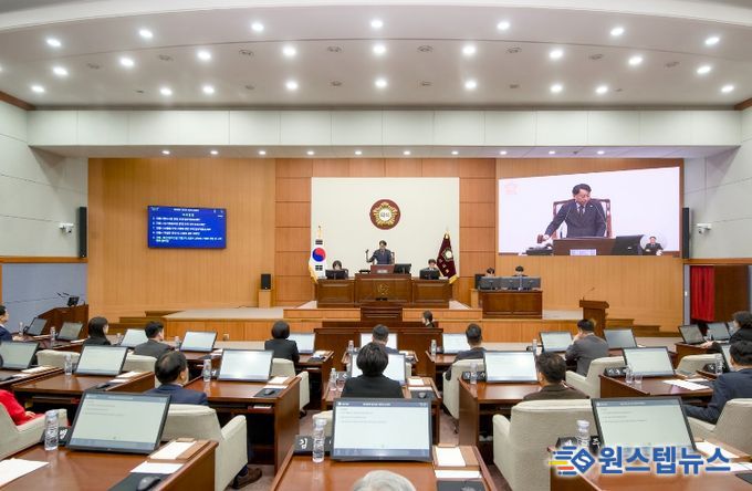 제328회 2차 본회의