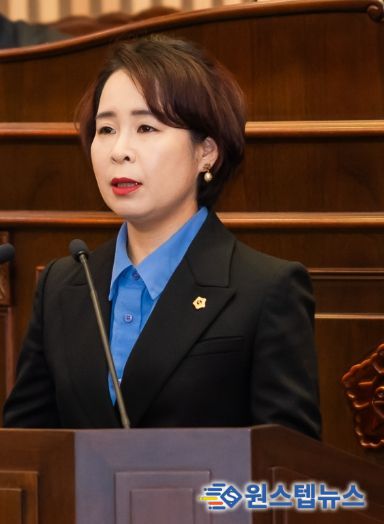 남양주시의회 318회 임시회 1차 본회의에서 정현미 의원이 시정질문을 하고 있다.