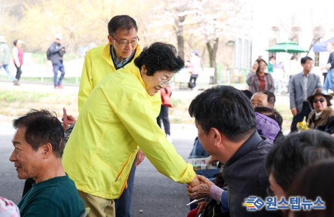 만개한 산수유와 함께한 봄, 제27회 이천백사산수유꽃축제 성황리 마무리